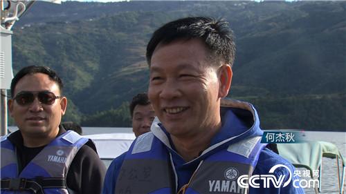 [致富经]集体失踪的鱼 一年带回3000万元 20190102 