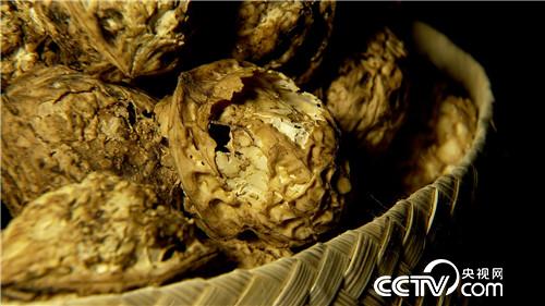 [致富经]大白胆 一把刀 一年砍出6000万 20190108