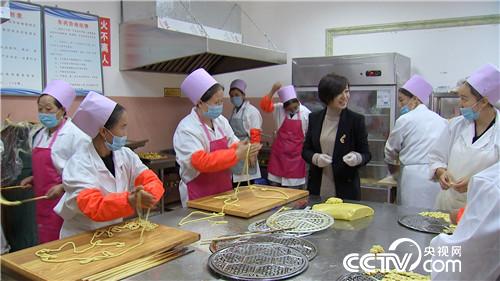 [致富经]90后女硕士回乡 让全村男人都紧张的背后 20190109 