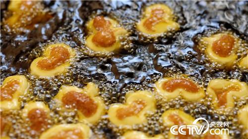 [致富经]90后女硕士回乡 让全村男人都紧张的背后 20190109 