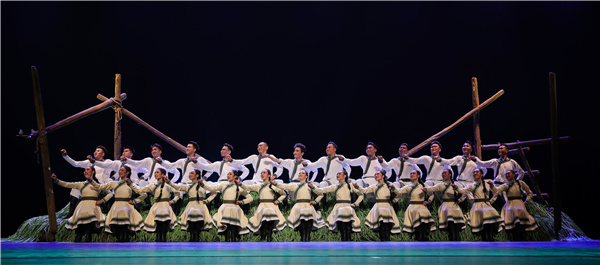 呼和浩特民族演艺集团民族歌舞剧院有限公司选送舞蹈《浪漫草原》（主办方供图）