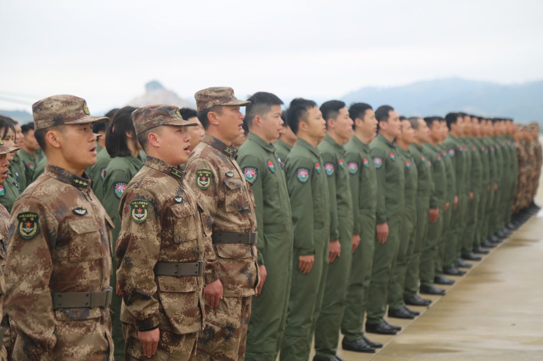 新装入列接好第一棒勇当新传人