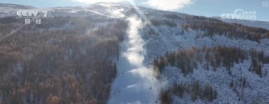 雪道升级、福利政策,就绪!感受冰雪魅力 2025年新雪季序幕拉开等你来_新闻频道_央视网(cctv.com)