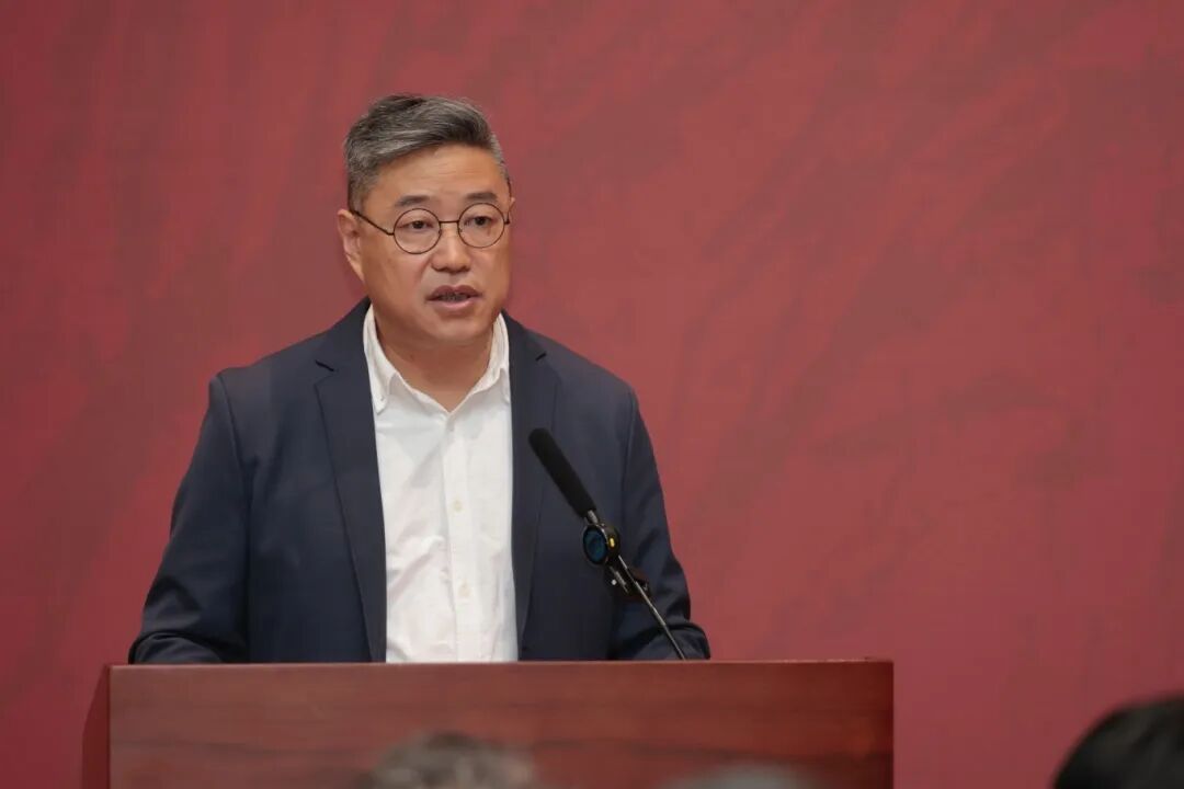 中国艺术研究院写意画院副院长任清主持开幕式