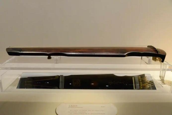 唐 “大圣遗音”琴